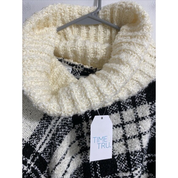 Time Tru Poncho Women's S M Beige Black Plaid Ultra Soft Fall Cozy Holiday NEW - Picture 3 of 6